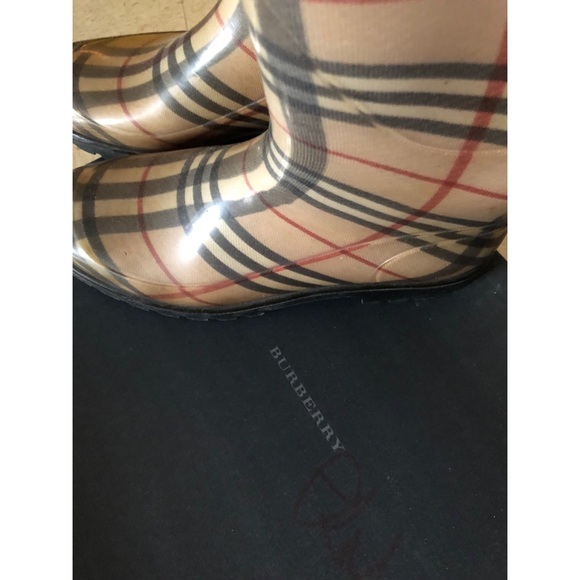 Burberry Rain Boots - Picture 5 of 16